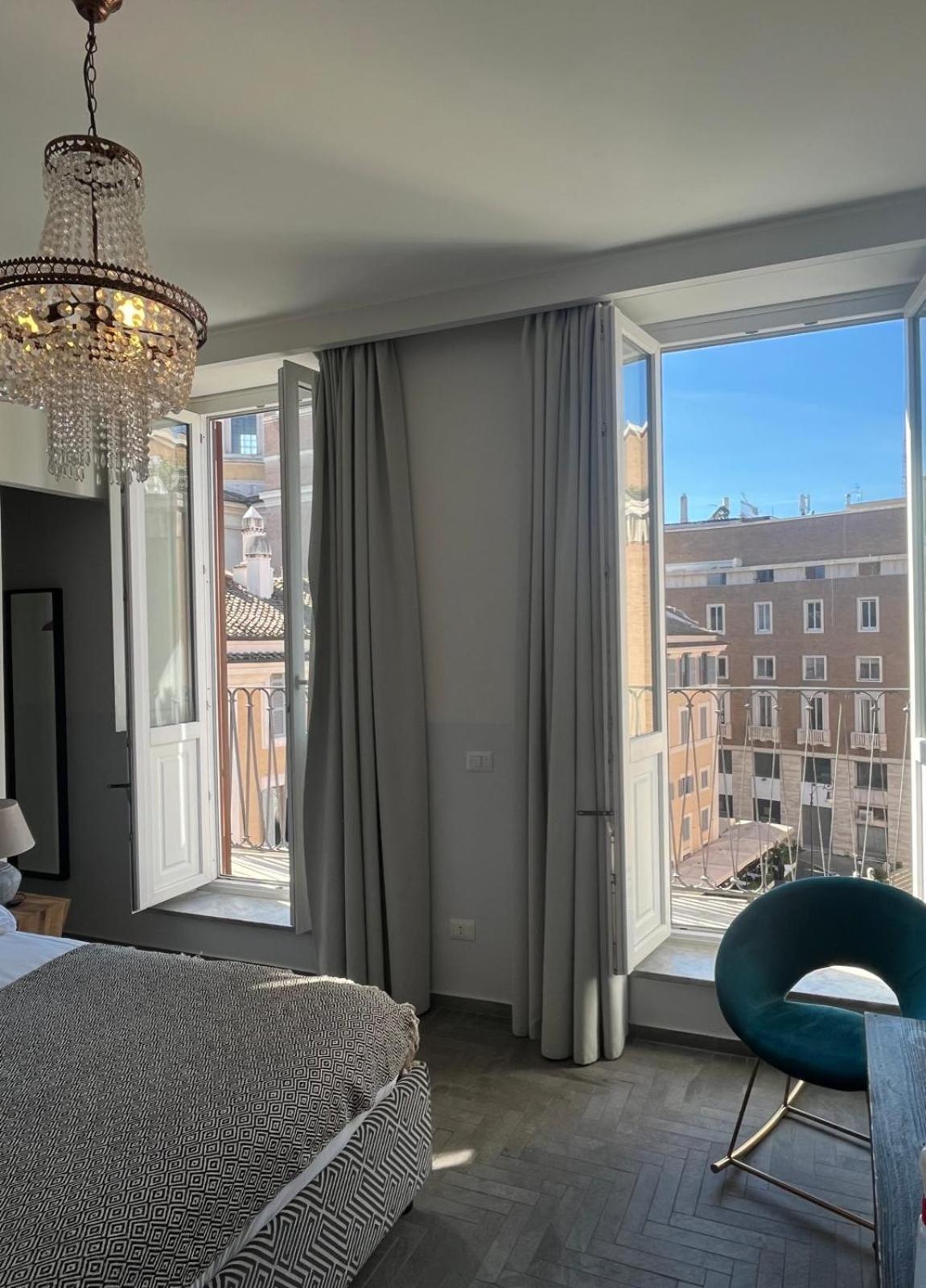 Boutique Suites Della Croce Рим Экстерьер фото