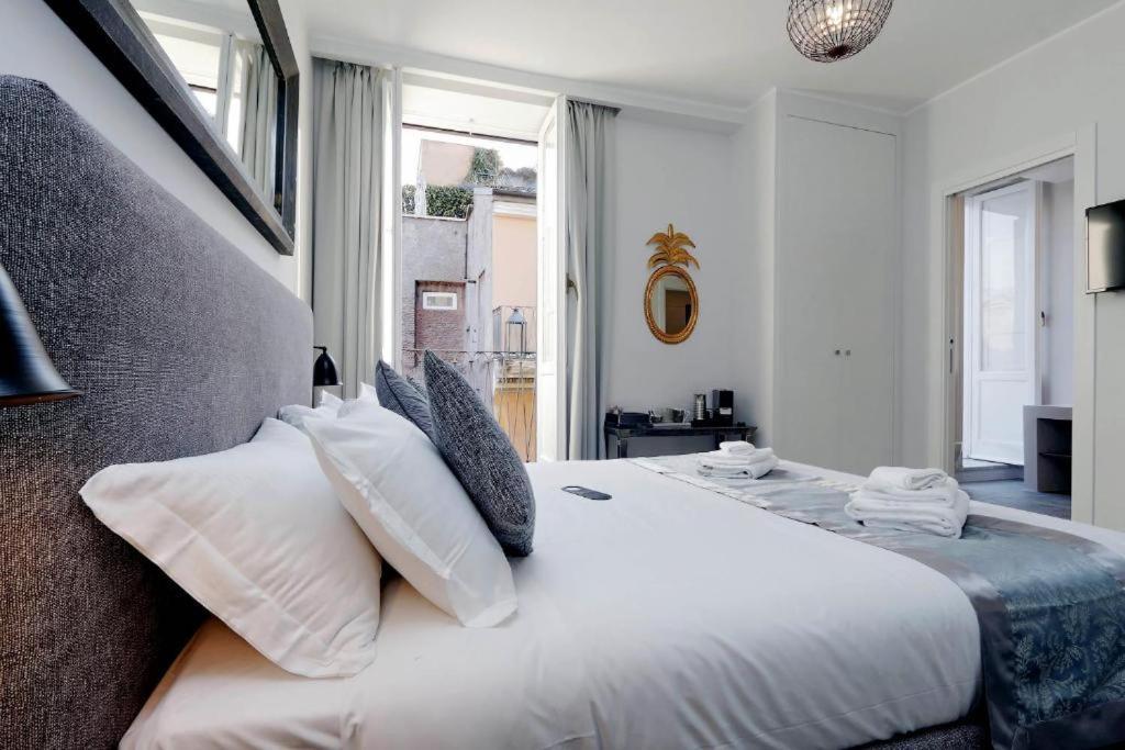 Boutique Suites Della Croce Рим Экстерьер фото