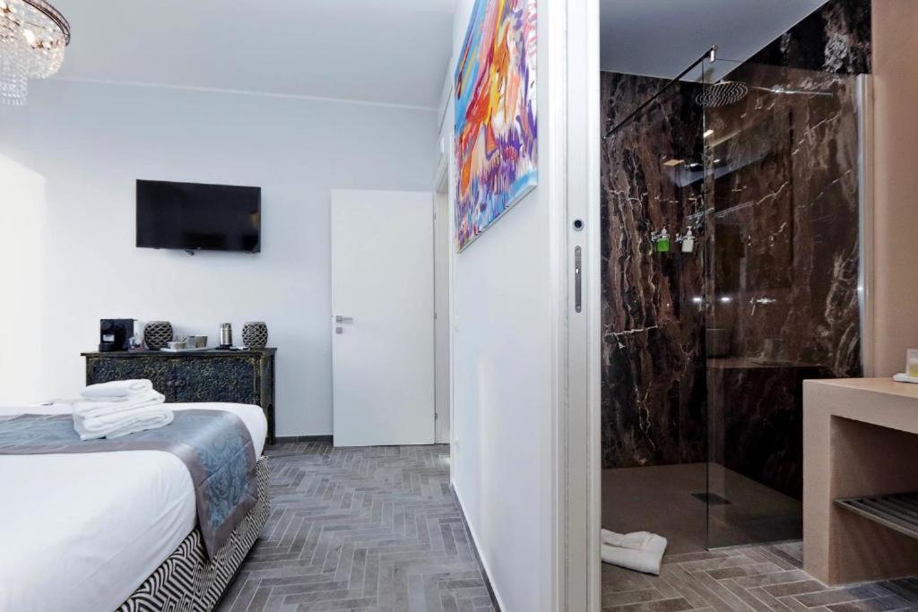 Boutique Suites Della Croce Рим Экстерьер фото