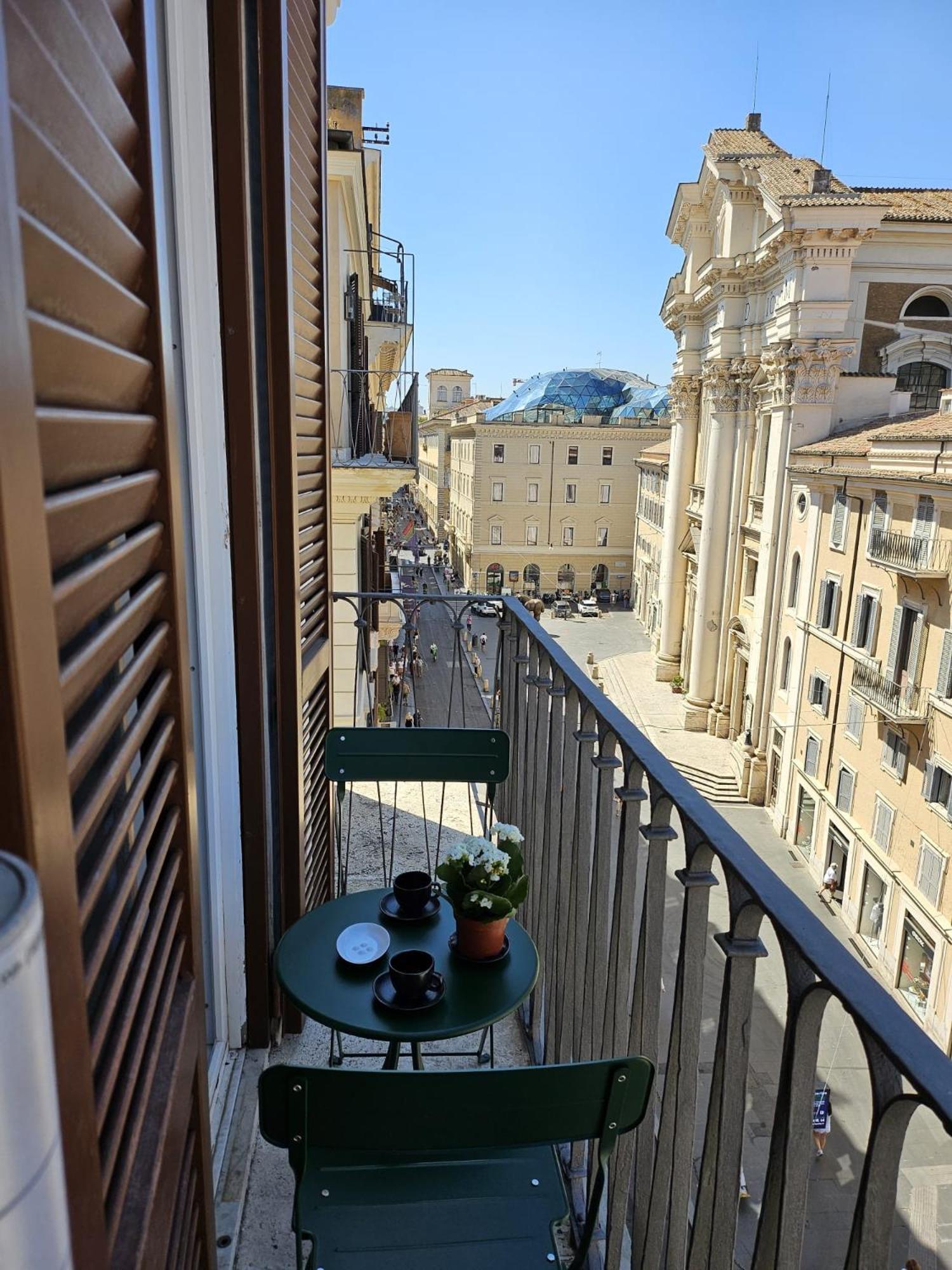 Boutique Suites Della Croce Рим Экстерьер фото